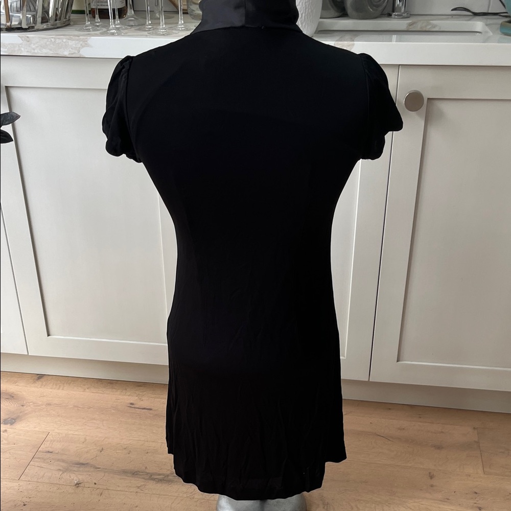 NEW Tristan & Iseut Elegant Black Dress with Neck tie Bow & ruffle bodice detail - Picture 6 of 9